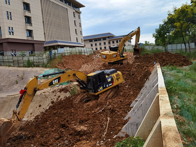 松滋市建筑工程总公司