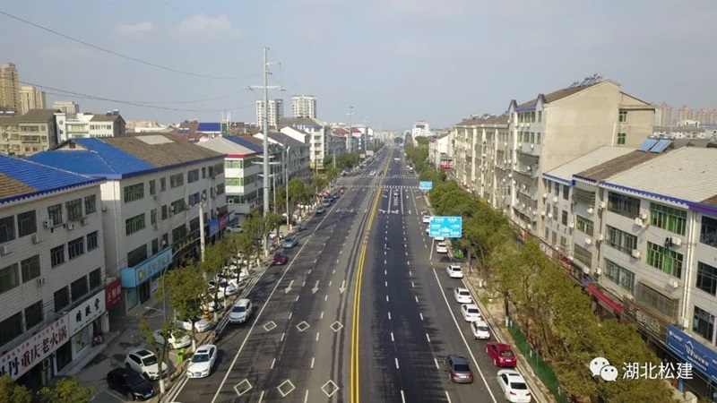 白云路提前完成通车.jpg